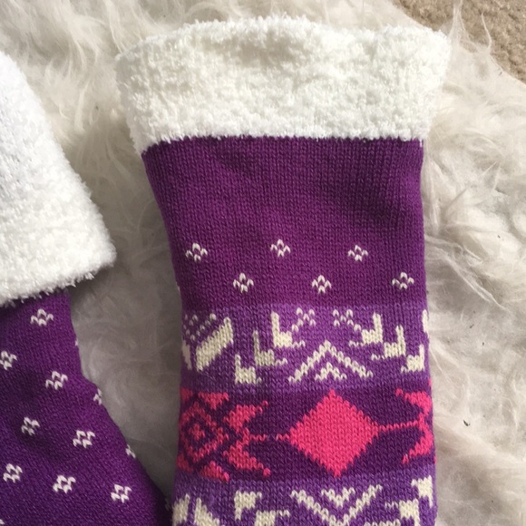 NEVER WORN Slipper Fluffy Socks - Picture 3 of 5